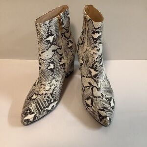 Wetkiss Snakeskin Print Ankle Boots Pointed Toe Block Heel Red Bottoms Size 10